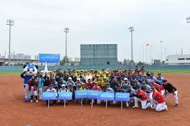 西媒热议亚马尔表现：昨晚真正的18岁新星是埃斯特旺